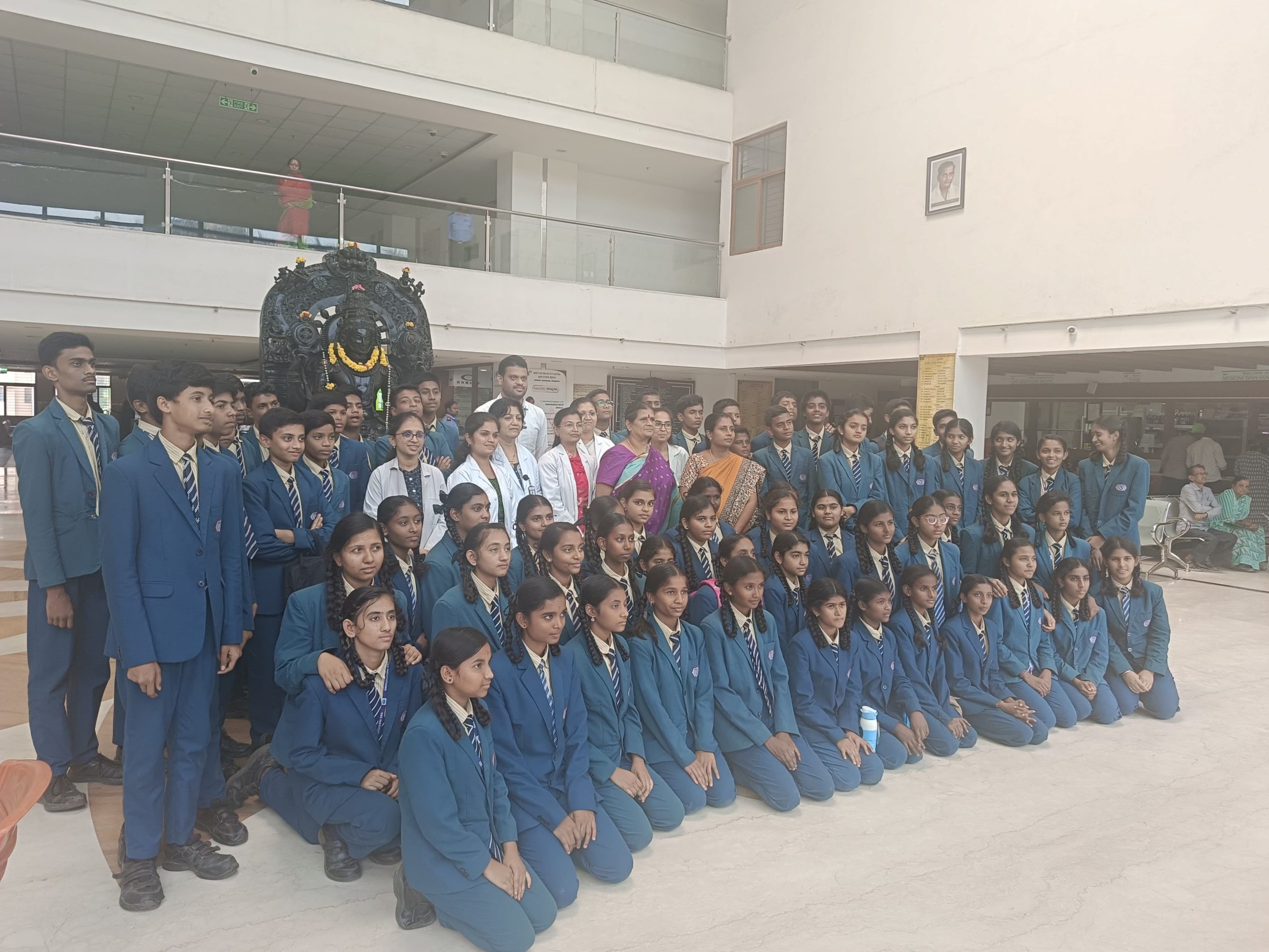 SBS School students visit SDMIAH